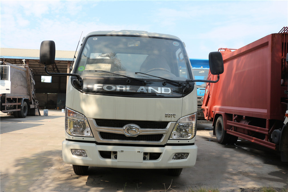 ����С��(3��)��Ͱ����܇